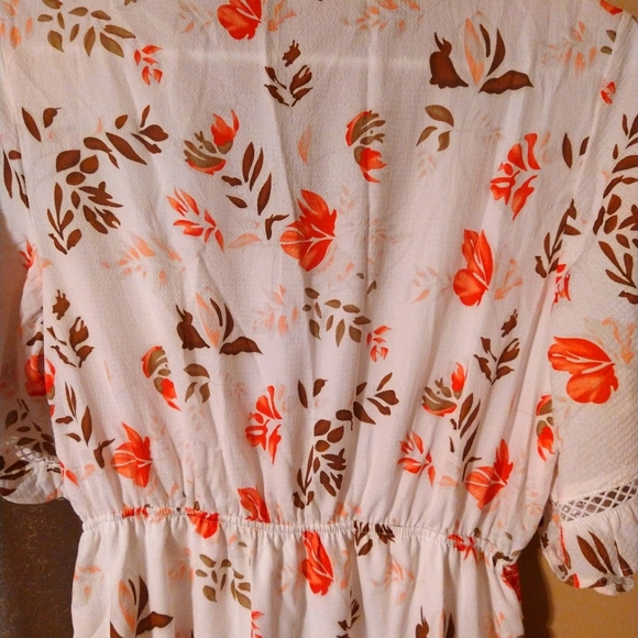 Dress - Picture 3 of 4